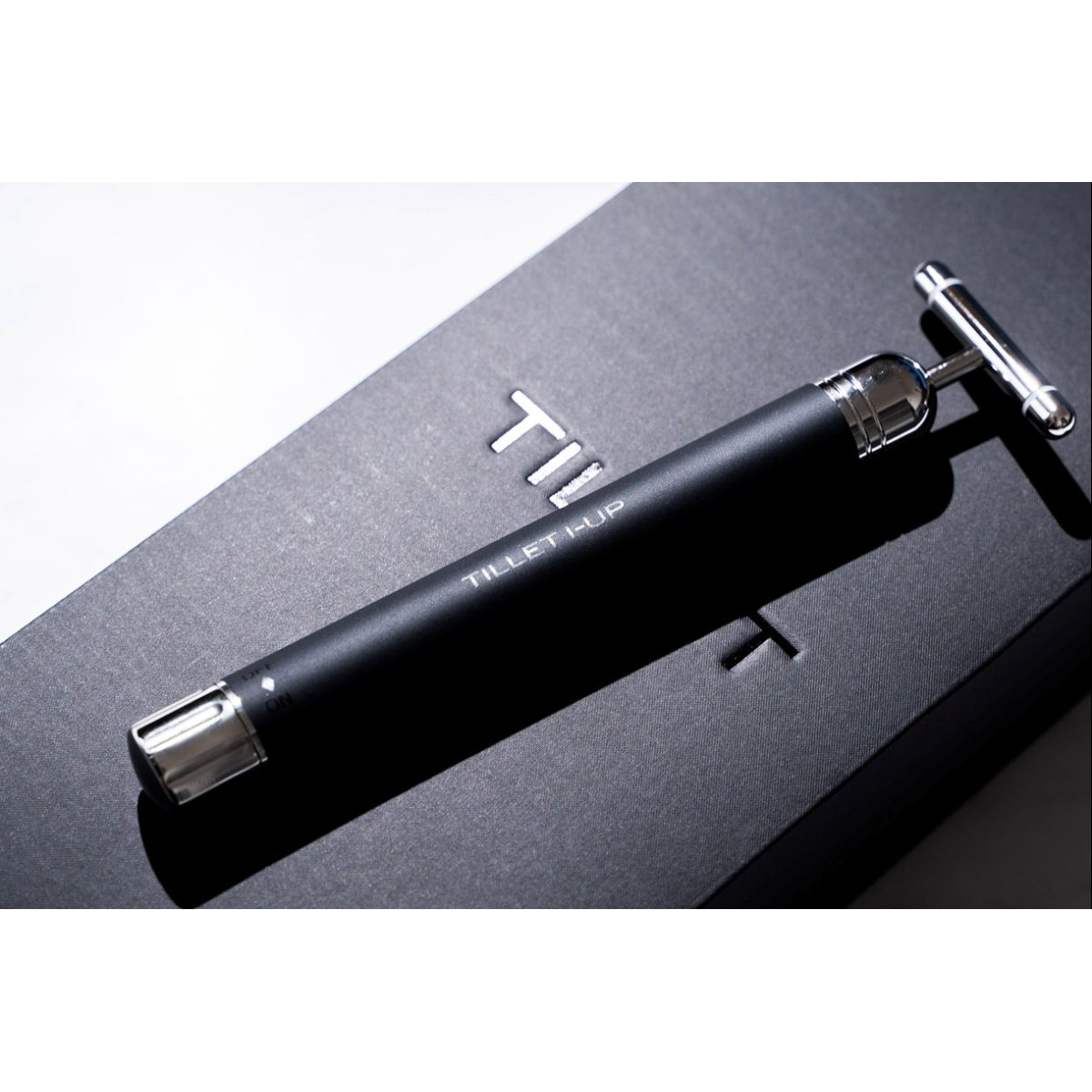 DEMI DO Tillet I-UP косметичний апарат для догляду за зоною навколо очей