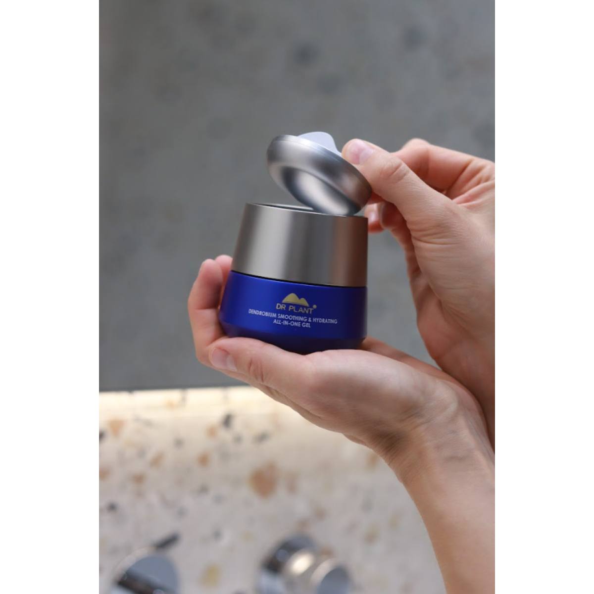 DR.PLANT Dendrobium All-in-one Gel зволожуючий універсальний гель для обличчя, 100 гр