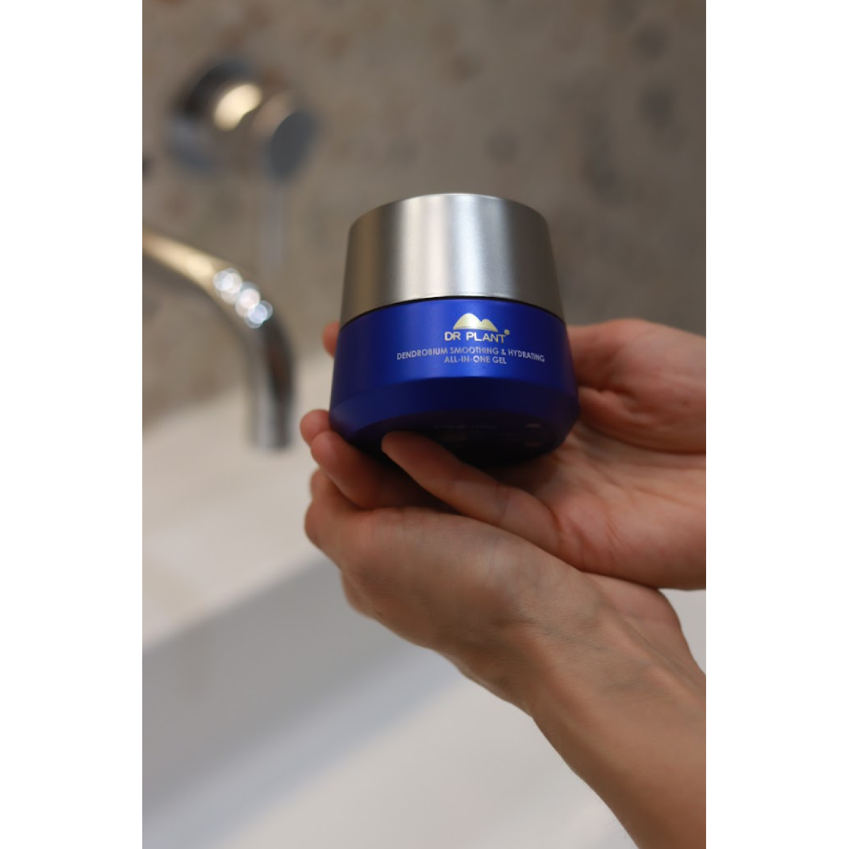 DR.PLANT Dendrobium All-in-one Gel зволожуючий універсальний гель для обличчя, 100 гр