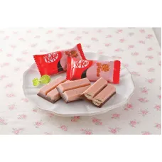 NESTLE Japan Kit Kat Choco Strawberry Chocolate вафлі з шоколадно-полуничним смаком, 9 шт