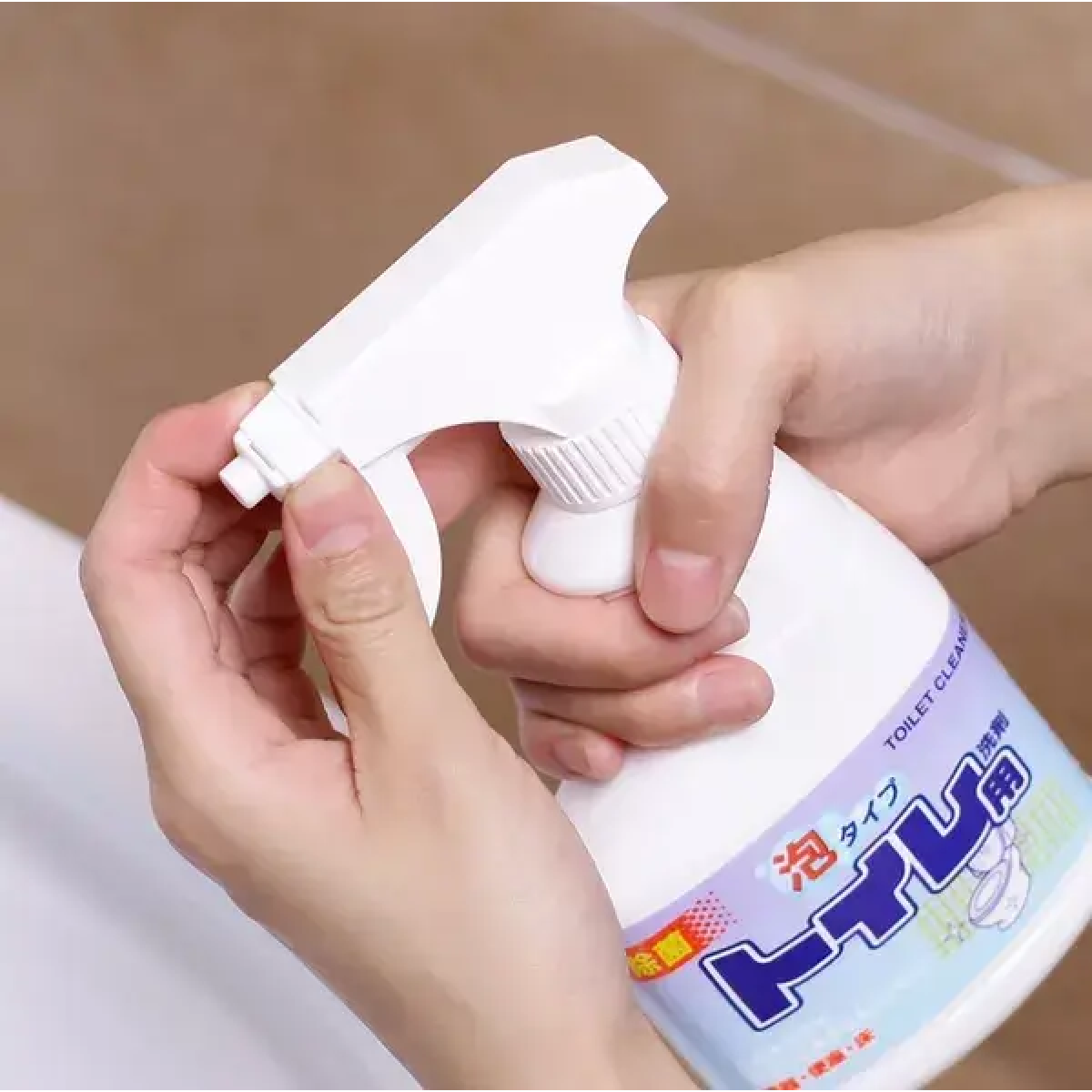 ROCKET SOAP Toilet Cleaner Spray Foam спрей-піна для миття унітазів, мʼята, 300 мл