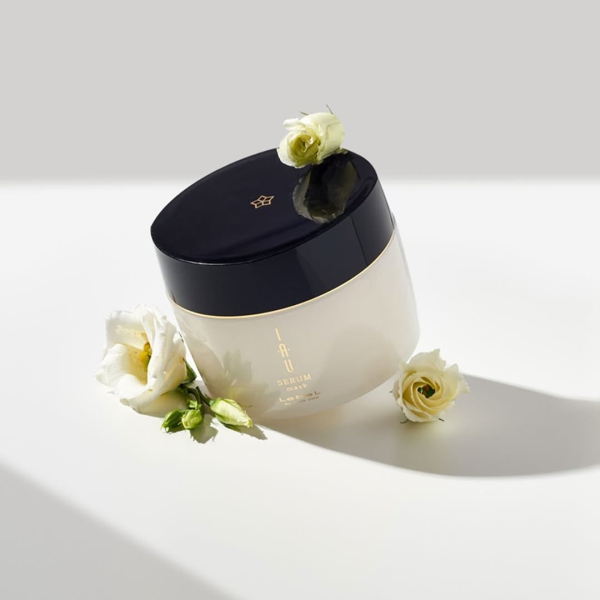 LEBEL IAU Serum Mask концентрована аромамаска для сухого, пошкодженого волосся, 170 гр