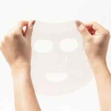 LULULUN Premium Face Mask Hokkaido Haskap антиоксидантна маска з екстрактом жимолості, 1 шт