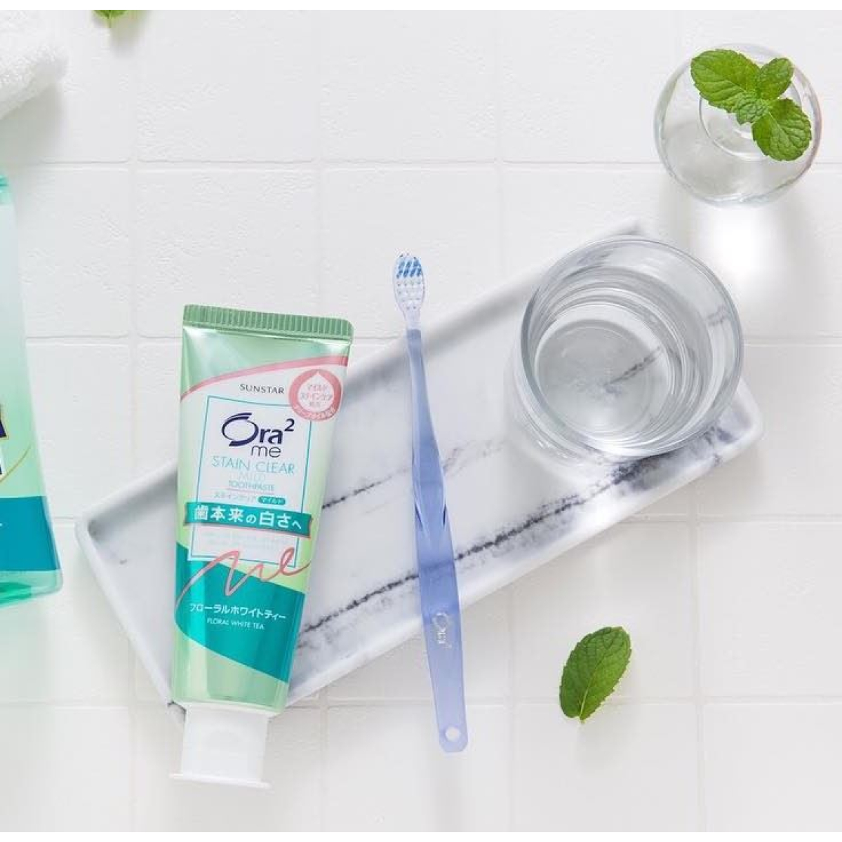 SUNSTAR Ora2 Me Stain Clear Paste зубна паста для білизни зубів та проти нальоту (білий чай), 125 г