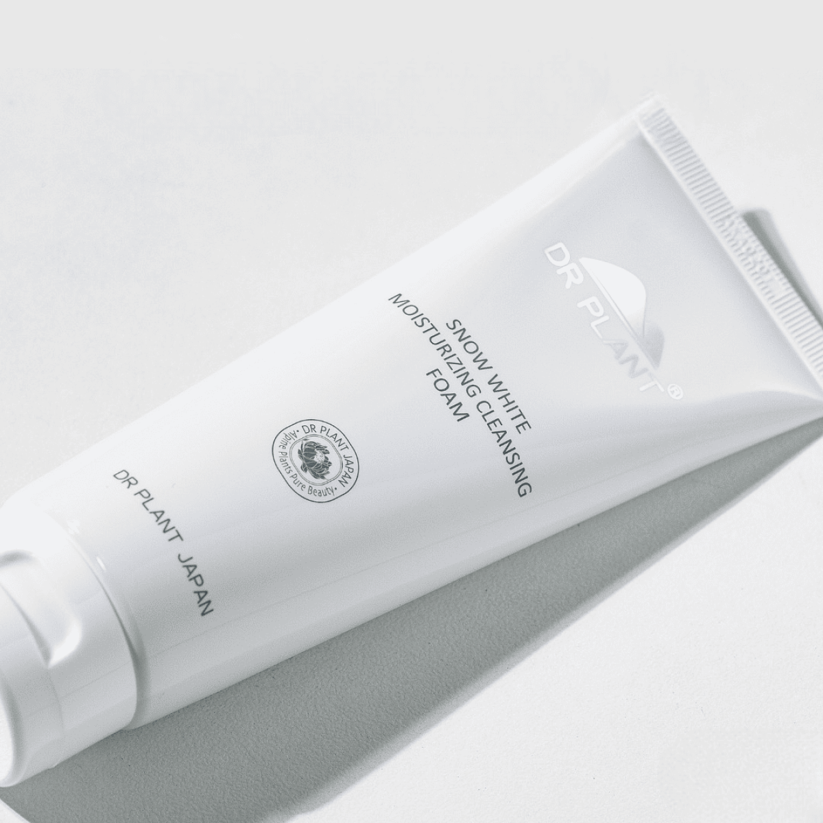 DR.PLANT Snow White Moisturizing Cleansing Foam зволожуюча пінка для вмивання для сяйва шкіри обличчя, 120 г