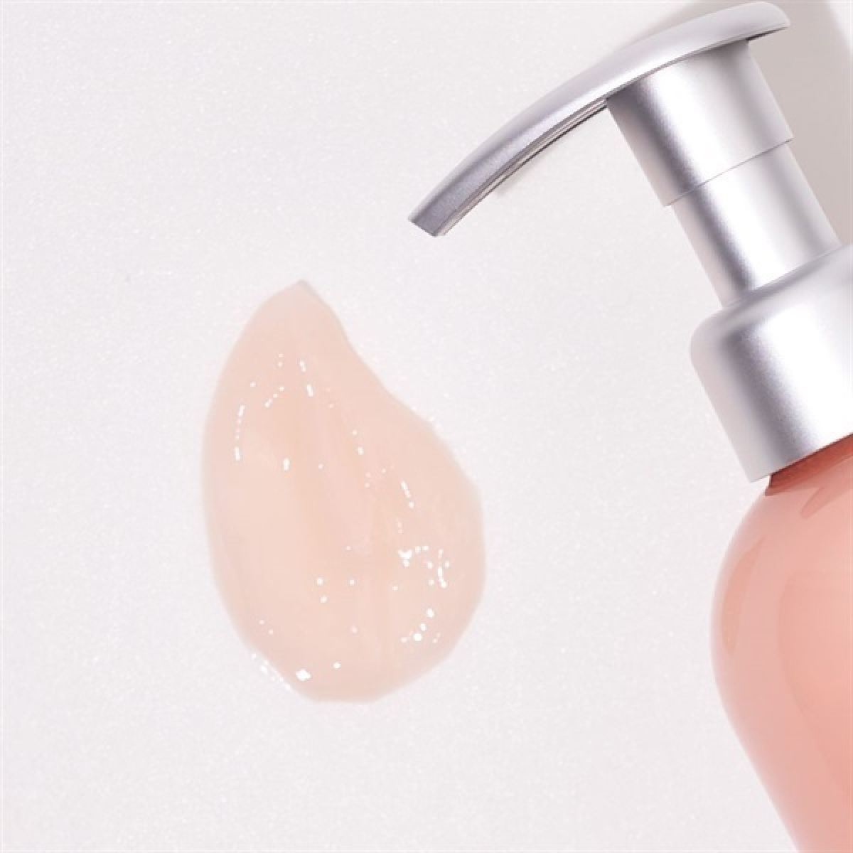 PELICAN Breast Care Brightening Lotion лосьйон для пружності та освітлення шкіри бюста, 250 мл