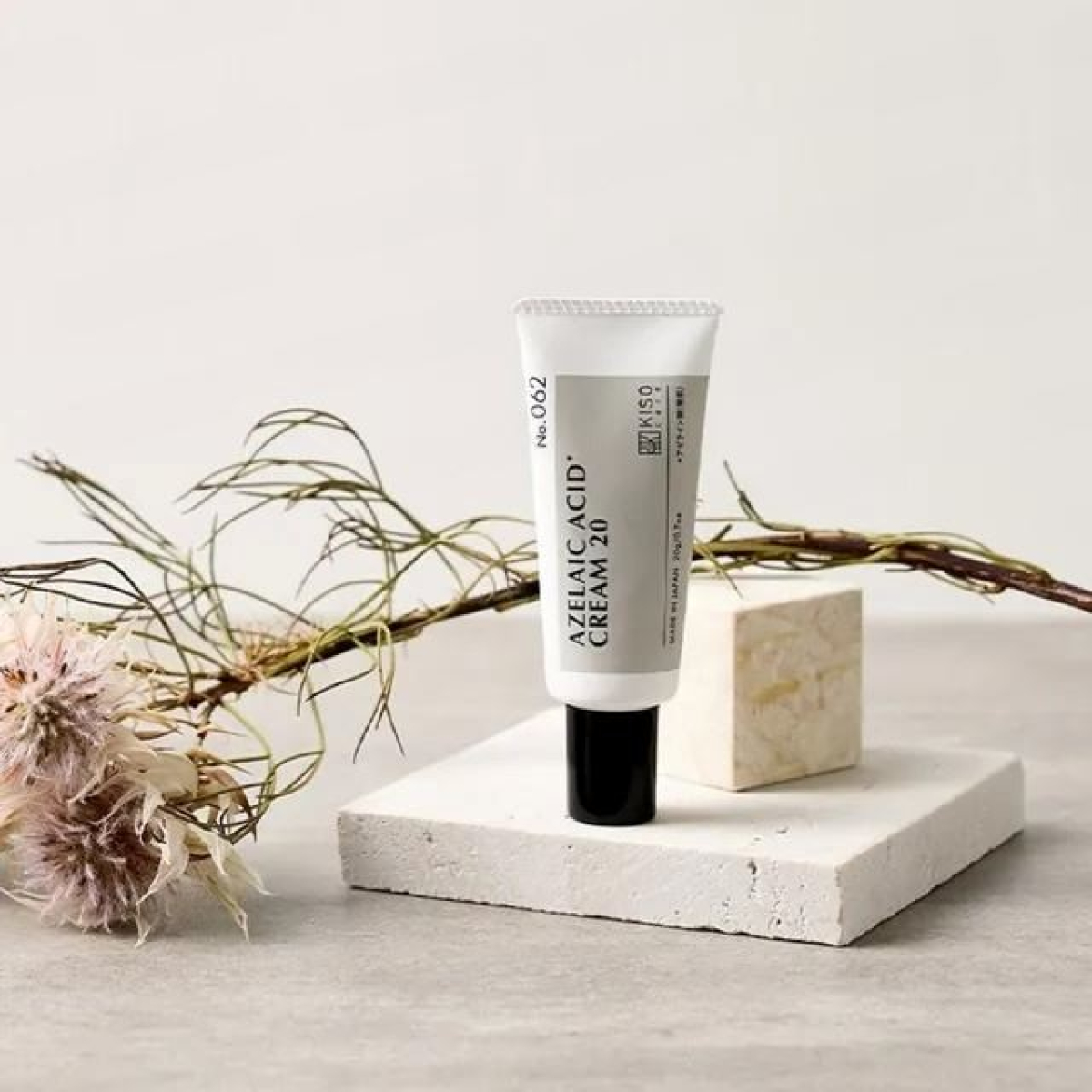 KISOCARE Azelaic Acid Cream крем з 15% вмістом азелаїнової кислоти, 20 г