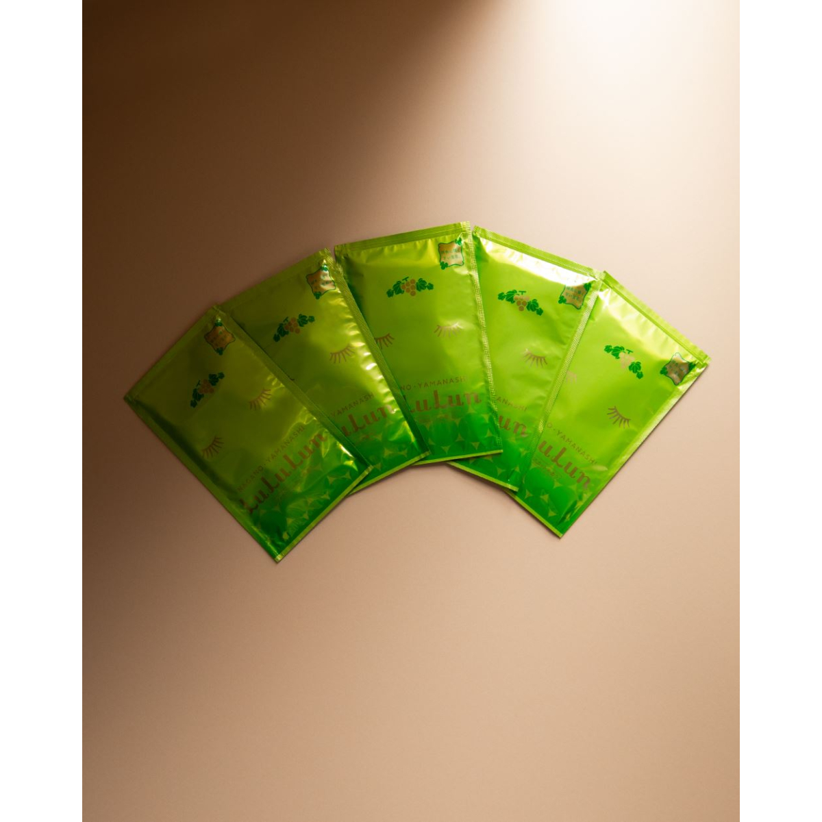 LULULUN Face Mask Shine Muscat омолаживающая маска с катехинами винограда, 1 шт